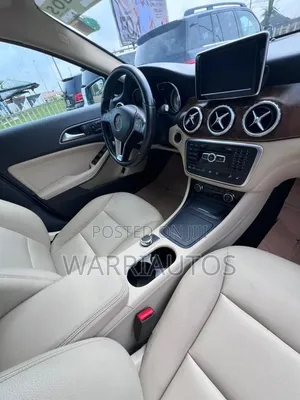 Mercedes-Benz GLA 250 2017 Blue