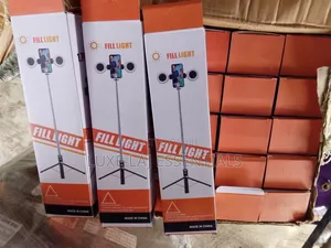 Wireless Bluetooth Integrated Live Broadcast Selfie Stick