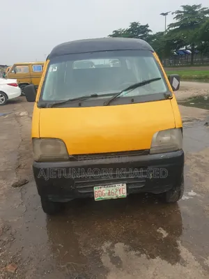 Suzuki APV Minibus 2010 Yellow