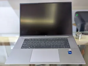 Laptop HP ZBook Studio 16GB Intel Core i7 SSD 512GB