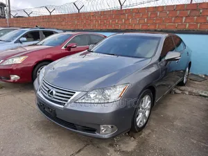 Lexus ES 2012 Gray