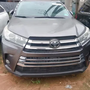 Toyota Highlander 2018 Gray