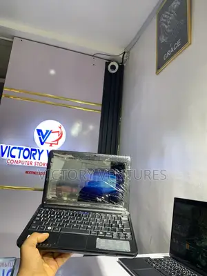 New Laptop Samsung N130 1GB Intel Atom HDD 250GB