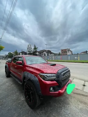 Toyota Tacoma 2015 Red