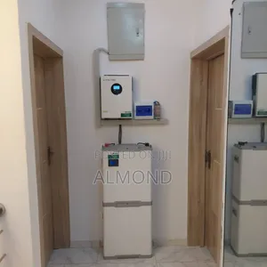 5kva Livoltek Inverter 15kWh Carbon Battery