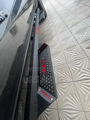 Rouged Side Step Toyota Tundra