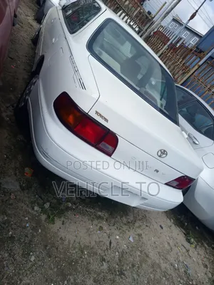 Toyota Camry 1996 White