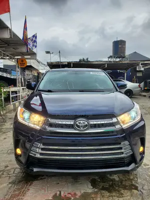 Toyota Highlander LE 4dr SUV (3.5L 6cyl 6A) 2014 Blue