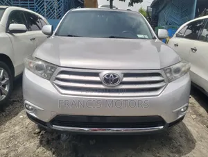 Toyota Highlander 2013 Silver