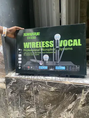 SHURE SVX88 Digital Professional Wireless Microphone