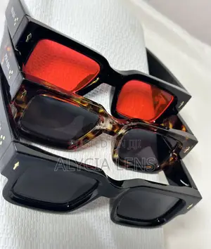 Prada Fashion Lens