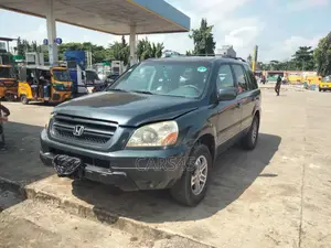 Honda Pilot 2004 Gray