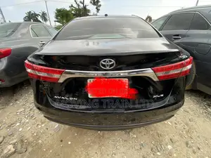Toyota Avalon XLE Premium Sedan FWD (3.5L 6cyl 6A) 2013 Black