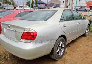 Toyota Camry 2005 Silver
