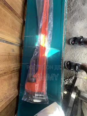 Industrial Pipe Wrench