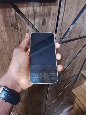 New Apple iPhone 12 64 GB White