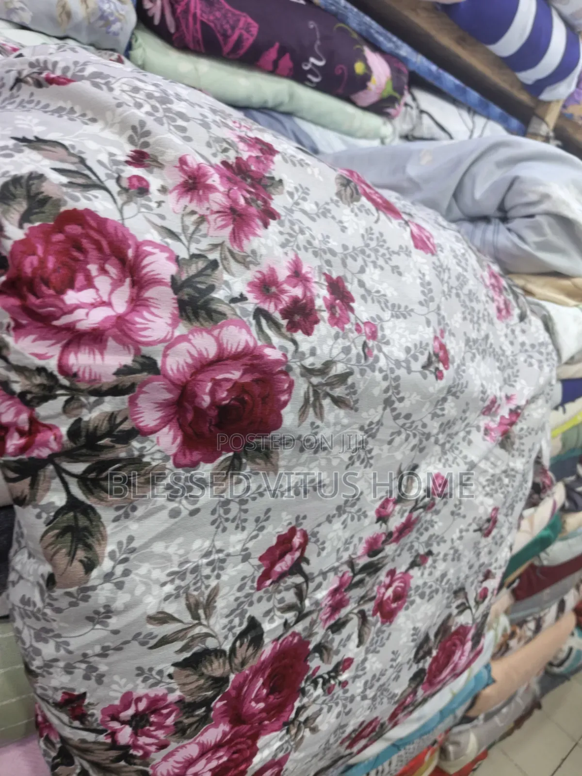 Quality Grey Flora Design Bedspread
