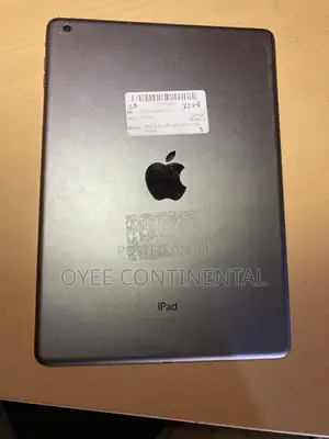 Apple iPad Wi-Fi 32 GB Gray