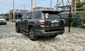 Toyota 4-Runner 2019 Gray