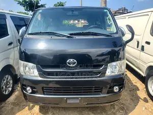 Toyota HiAce 2010 Black