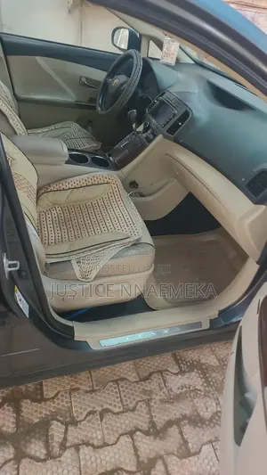 Toyota Venza 2011 Gray