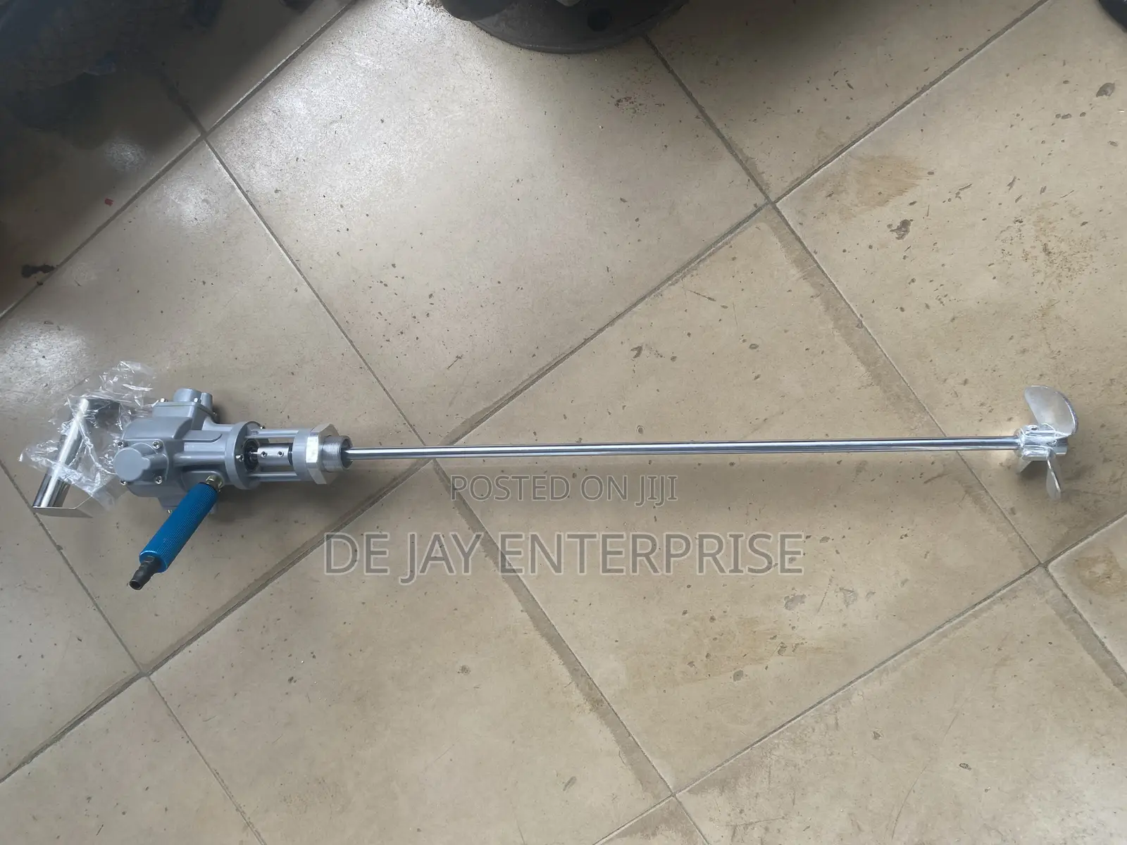 Pneumatic Paint Mixer
