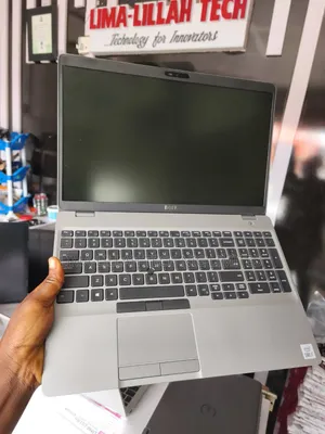 Laptop Dell Latitude 5511 16GB Intel Core i7 SSD 256GB