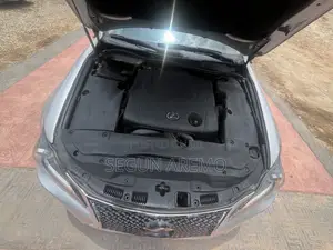 Lexus IS 250 2011 Silver