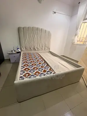 5 by 6 Bed Frame With Bedside Table