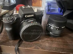 Canon EOS M50 Mirrorless Camera With Mount Adapter