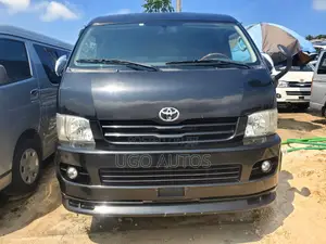 Toyota HiAce 2012 Black