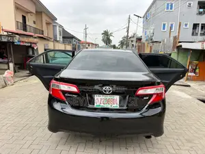 Toyota Camry SE 4dr Sedan (2.5L 4cyl 6A) 2012 Black
