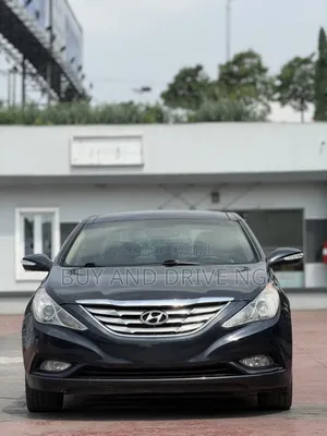 Hyundai Sonata Limited 2.0T Sedan (2.0L 4cyl 6A) 2012 Black