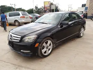 Mercedes-Benz C300 Luxury Sedan RWD (3.0L 6cyl 7A) 2011 Black