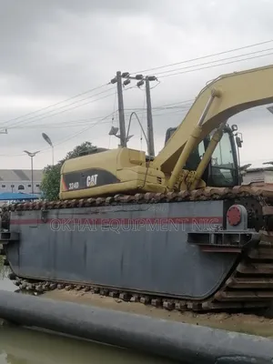Company Used CAT Swamp Buggy (Long Boom)