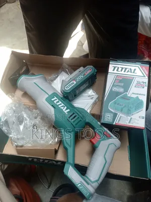 Reciprocating Saw 20v (Total)