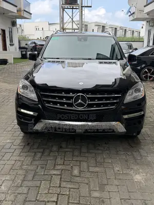 Mercedes-Benz M Class ML350 4MATIC 4dr SUV AWD (3.5L 6cyl 7A) 2014