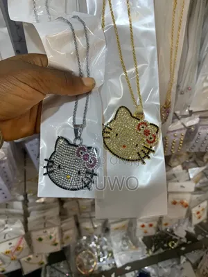 Nice Hello Kitty Necklace
