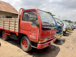 Nissan Cabstar Petrol Engine NA20 First Body 2000 Red