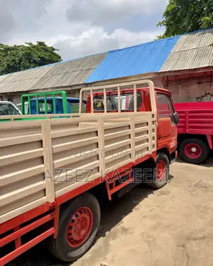 Nissan Cabstar Petrol Engine NA20 First Body 2000 Red