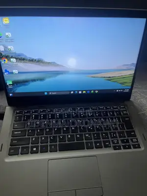 Laptop Dell Latitude 5310 2-in-1 16GB Intel Core i5 SSD 512GB