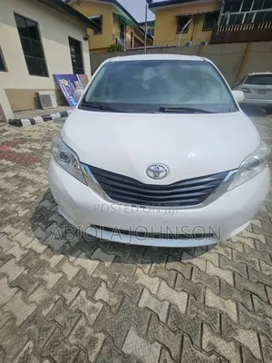 Toyota Sienna 2016 White