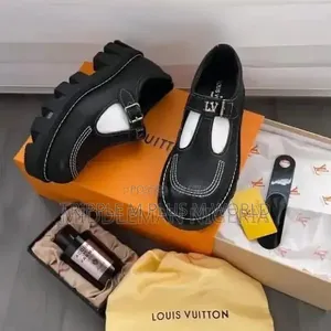 Adult Shoe