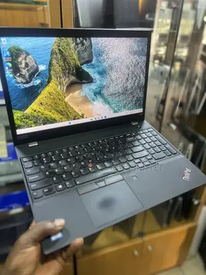 Laptop Lenovo ThinkPad T580 32GB Intel Core i7 SSD 512GB