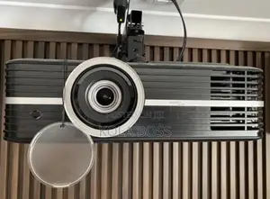 Optoma UHD51 Projector