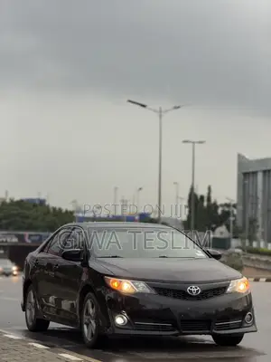 Toyota Camry SE 4dr Sedan (2.5L 4cyl 6A) 2013 Black