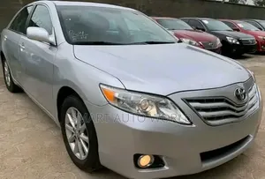 Toyota Camry 2010 Silver