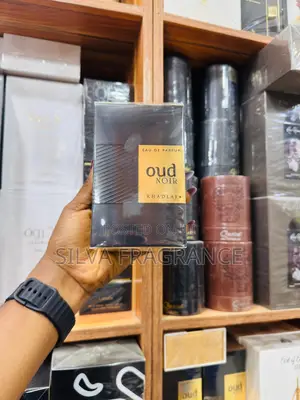 Oud Noir Lattafa