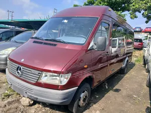 Mercedes-Benz Sprinter 2006 Brown
