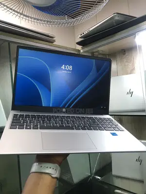 Laptop HP 250 G10 16GB Intel Core i3 SSD 512GB